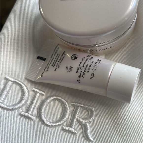 Dior Other - - Dior Makeup bag set